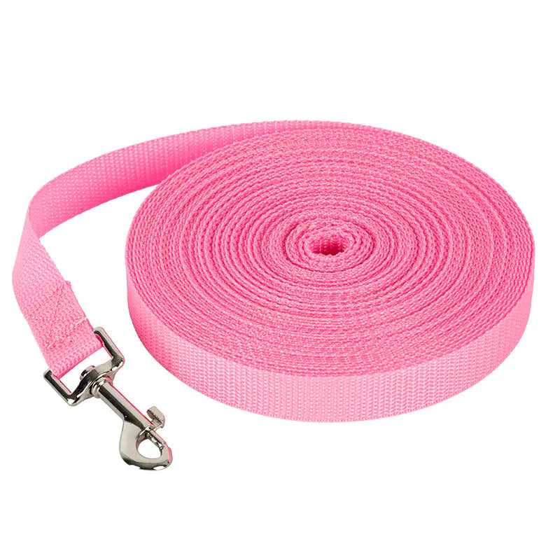 Flexibelt och hållbart nylonkoppel för hundar