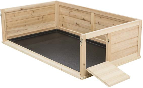 Innehage, marsvin, trä/plast, 114 × 30 × 74 cm