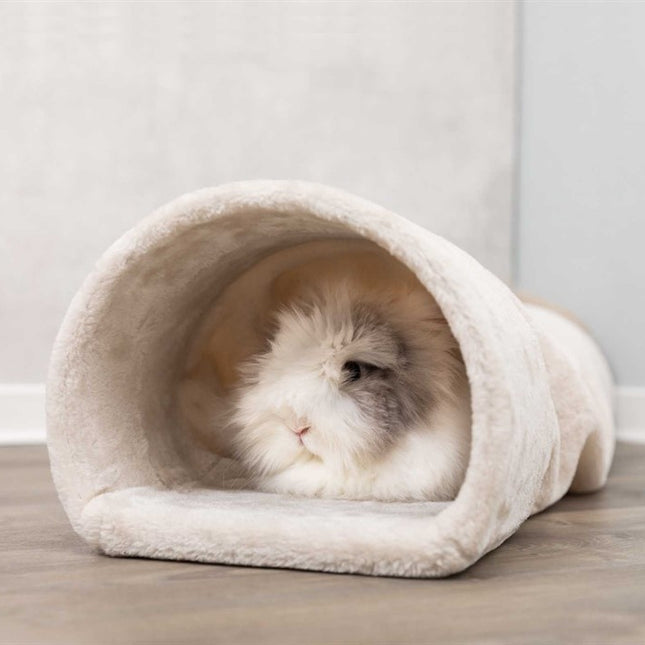 Trixie Gnagartunnel för kanin/marsvin, plysch – 27 × 21 × 80 cm, beige